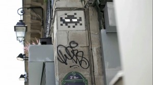 The video ends with his pieces showcased in the daylight, and representing the locations perfectly and with a huge dose of irony and humor.