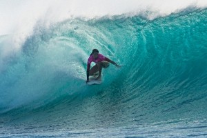 The first heat of the day Sally Fitzgibbons take on Tyler Wright at Cloudbreak. Photo: ASP / Robertson.