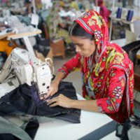 bangladesh-garment-worker-200